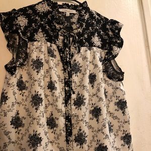 Sweet Rain Floral Ruffled Blouse Black & White Roses